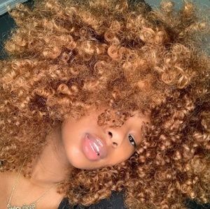 Meet your Posher, Lexi